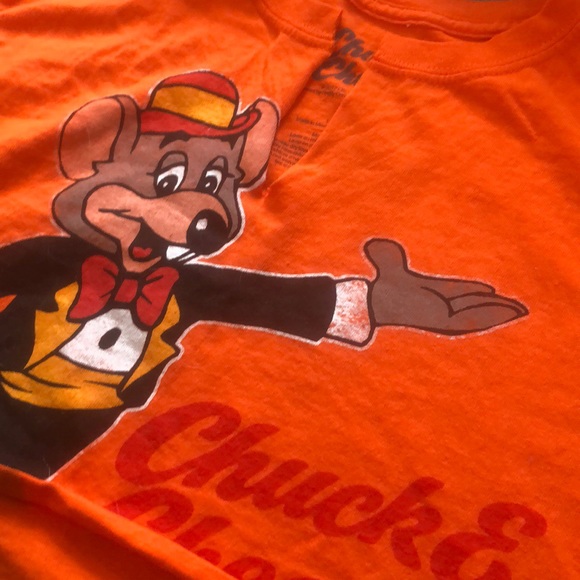 Chuckee Cheese crop top - Picture 2 of 4